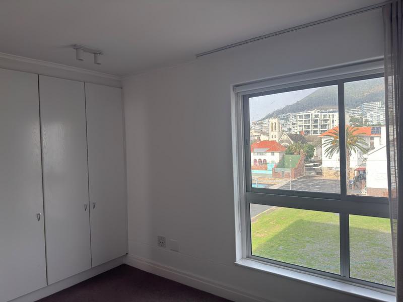 To Let 3 Bedroom Property for Rent in Sea Point Western Cape